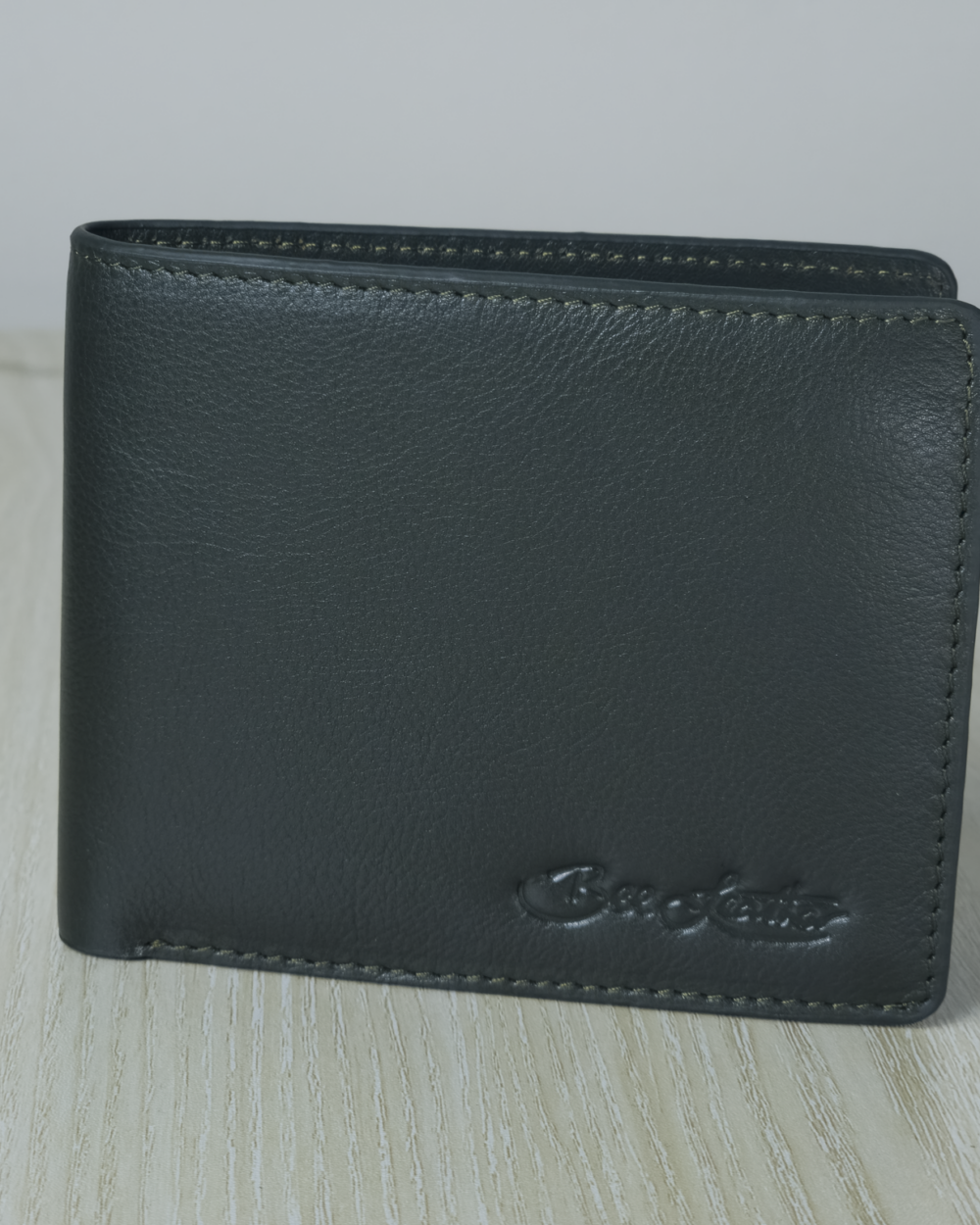 Classic Bifold Wallet - V1
